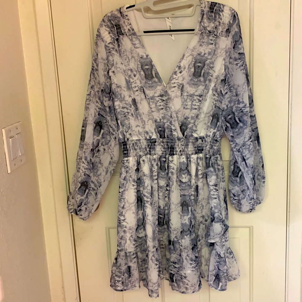 NY Collection Women’s white/gray long sleeve dress